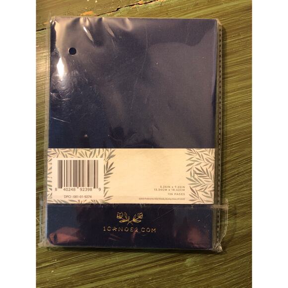 1Canoe2 NWT Gratitude Journal 136 pages 5.25"x7.25" Blue - Picture 3 of 3